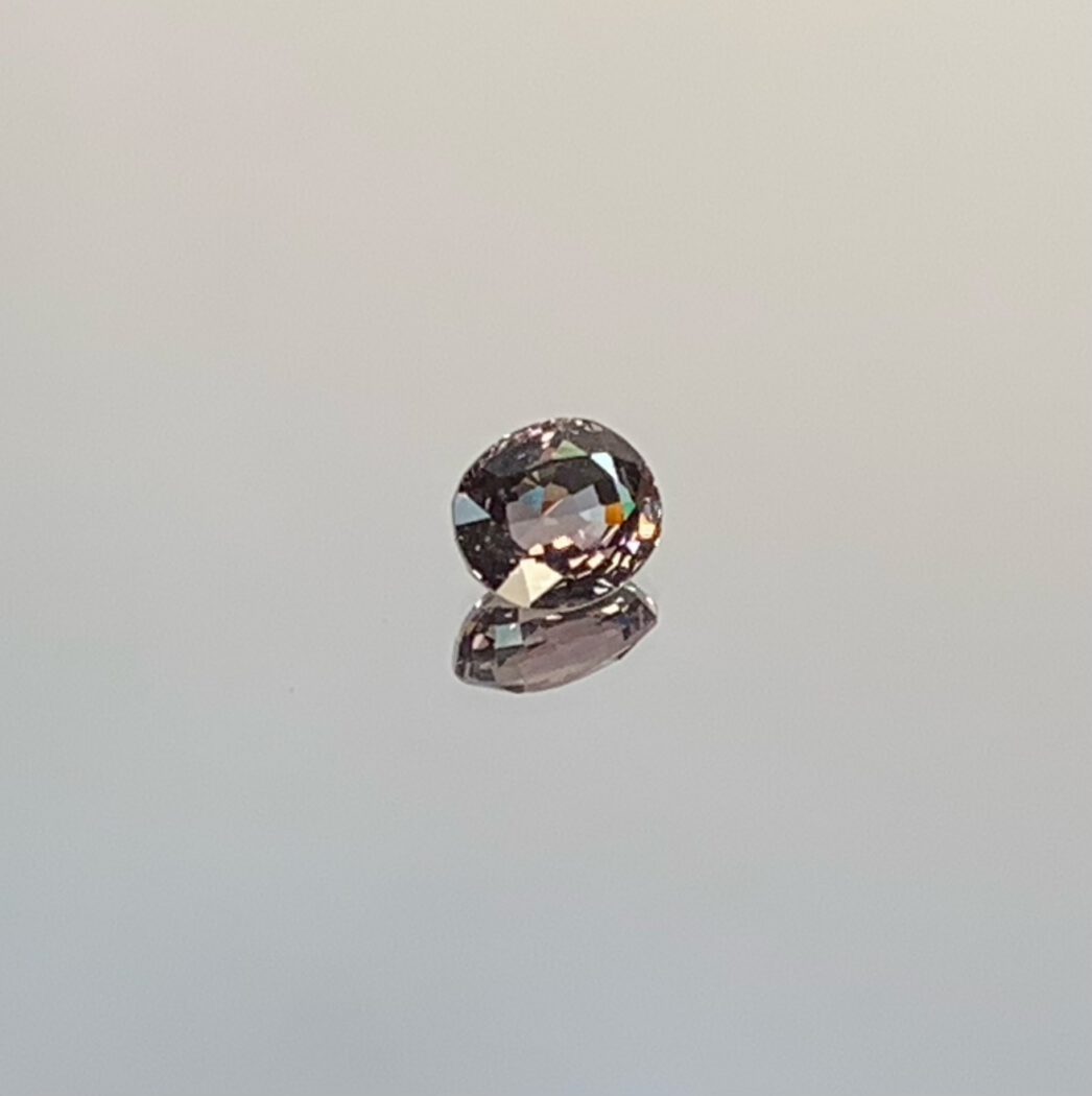 Шпинель фиолетовая, кушон, 1,37 ct — AA-92, фото 1