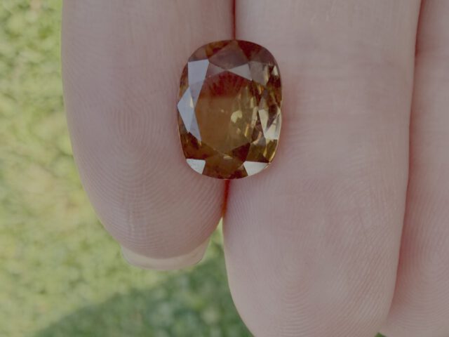 Циркон оранжевый, кушон, 4,04 ct — AA-118, фото 1