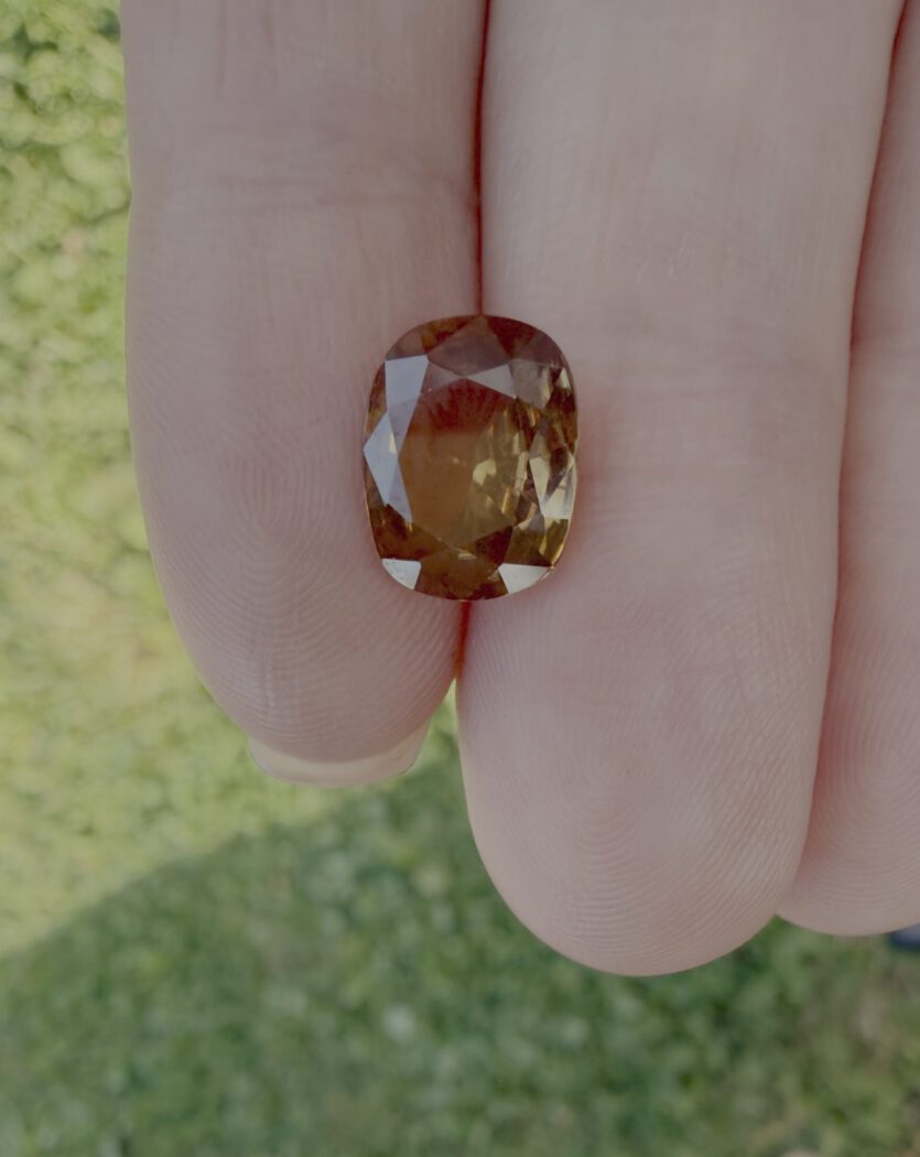 Циркон оранжевый, кушон, 4,04 ct — AA-118, фото 1