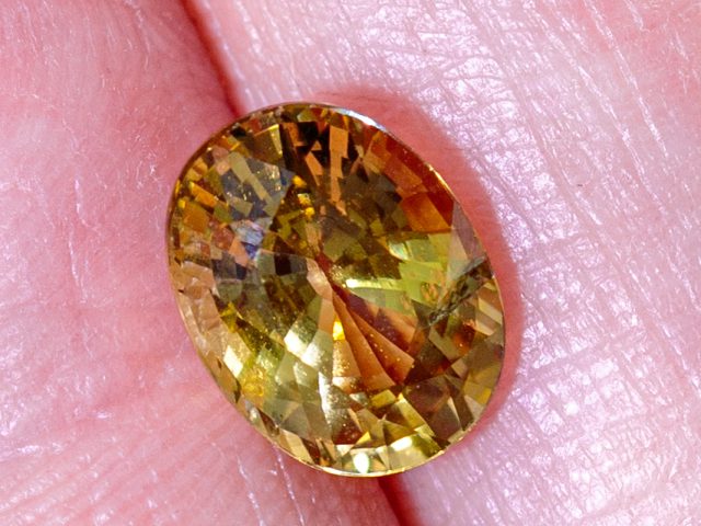Цоизит, овал, 2,50 ct — AA-28, фото 1