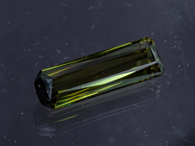 Турмалин верделит полихромный оливково-зелёный, багет, 5,65 ct — AA-60, фото 3