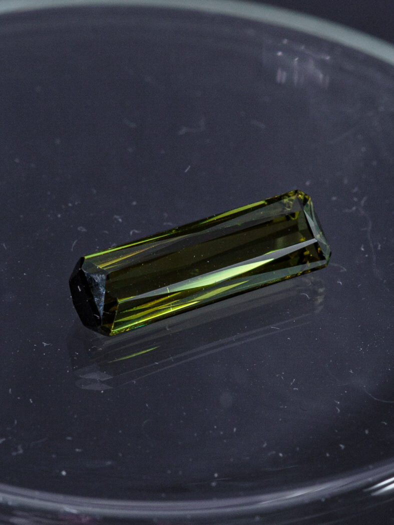 Турмалин верделит полихромный оливково-зелёный, багет, 5,65 ct — AA-60, фото 3
