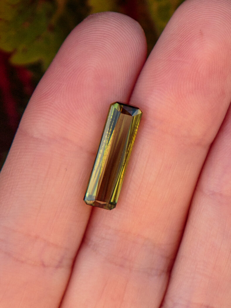 Турмалин верделит полихромный оливково-зелёный, багет, 5,65 ct — AA-60, фото 4